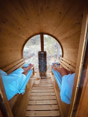 The Glen 4 person Barrel Sauna