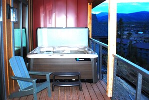 Outdoor Covered Hot Tub
