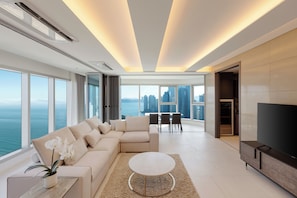 Beach/ocean view