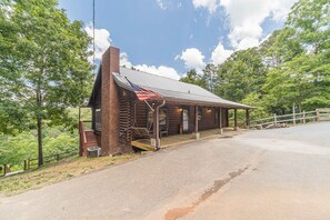 Log Cabin Exterior