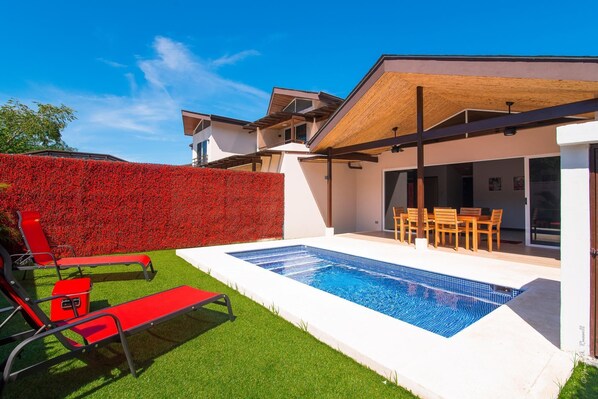 Pop House with private pool at Ciudad del Mar in Jaco (704)