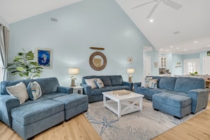 Pompano Pool House Living Room