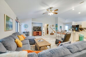 Living Room | Central Air Conditioning & Heat | Smart TV