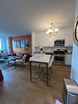 kitchen (1)