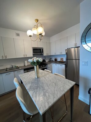 kitchen (2)