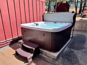 Bain à remous extérieur