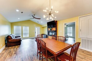 Dining Area | Dishware/Flatware | Central Heating & A/C | Free WiFi