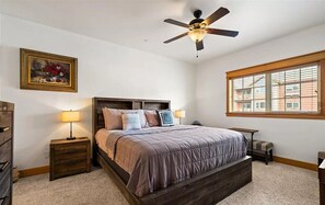Master Bedroom with King-Size Bed and En Suite Bathroom for Ultimate Comfort