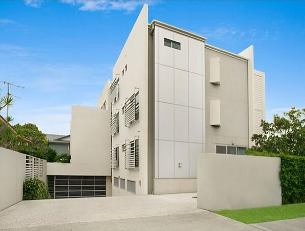 Boutique Apartment building 