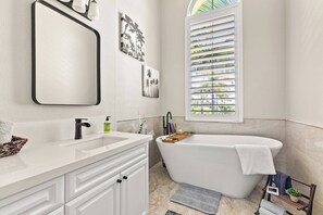White porcelain garden tub
