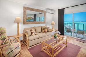 Pono Kai A306 Oceanfront Living Room