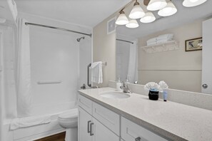 shower/tub combo