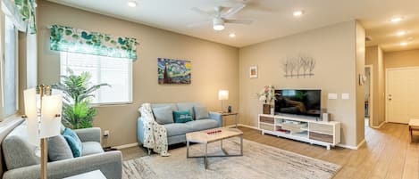 Casa Grande Vacation Rental | 2BR | 1BA | 1,359 Sq Ft | Step-Free Access