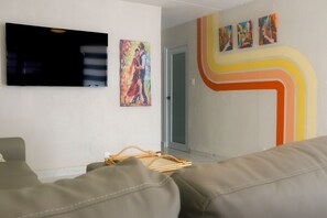 Living Room (2)