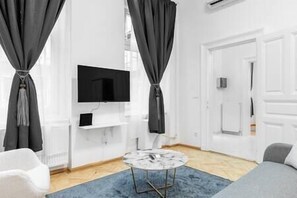 Bedroom1 (1)