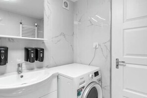 Bathroom (1)