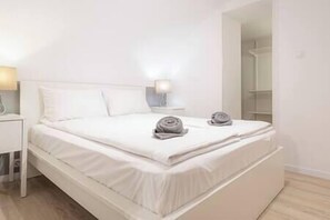 Bedroom1 (1)