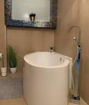 Bathroom (1)