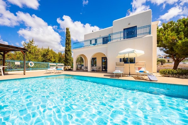 Beautiful villa with private pool and terrace