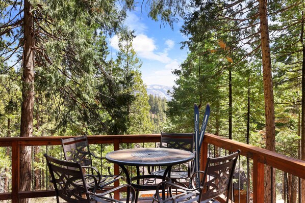Cold Springs Vacation Rental | 3BR | 2BA | Steps Required | 1,620 Sq Ft