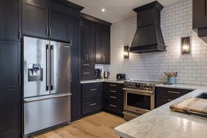 Beautiful fully equipped kitchen