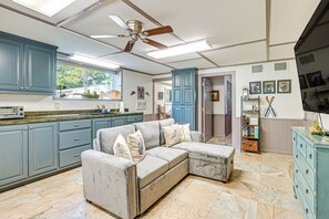 Living Room | Smart TV | Board Games & Books | Free WiFi | Main House