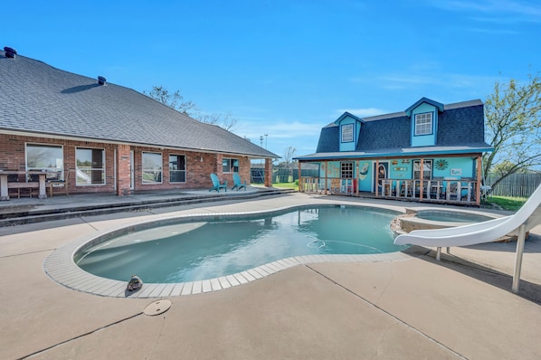 Pool