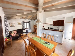 Living room (1)
