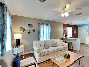 Sea Gem Citrine - Living Room