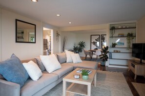 Living room leading to kitchen