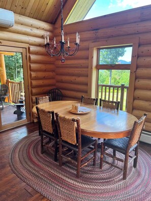 Dining area
