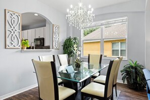 2518 Dharma Circle (6).jpg