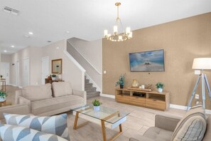 8997 Stinger Drive (3).jpg