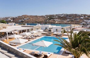 Marvellous Mykonos Apartment | Apartment Sekke | Double Room with Sea View | Spacious Shared Swimming Pool Surrounded with Furnished Sun Terrace | Korfos, Ornos