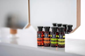 Bathroom amenities