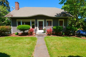 Cottage Lively (02)