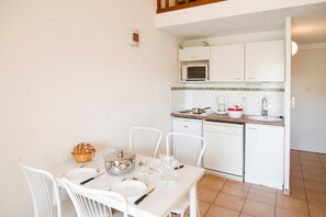 Make a tasty meal in your own kitchen!