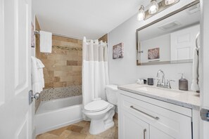 Updated Bath with Tub/shower combo