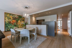 Spacious dining room