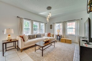 Living Room | 1st Floor | Smart TV | Books | Board Games | Pack 'n Play