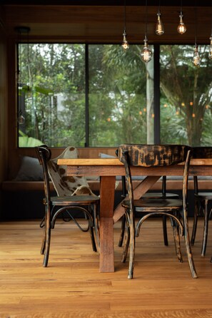 Pavillion Dining