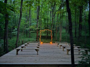 Interest in a forest micro-wedding or elopement? 16 to 18 of your 30 guests can sleep in the Art Lodge and in our Tiny Bunglalow.