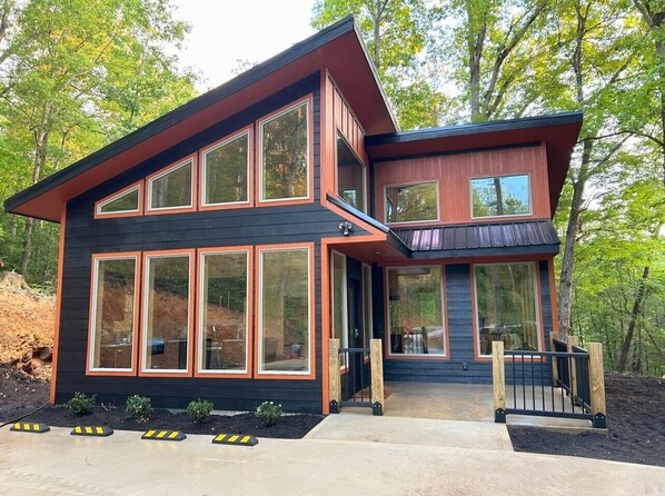 mid century modern in the Great Smoky Mountains