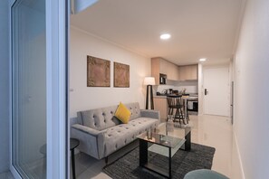 Living acogedor y bien decorado