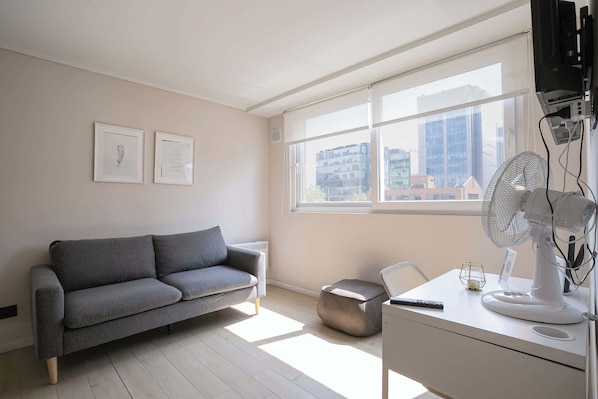 Espacio Amplio para Descansar Después de un día Explorando la Ciudad