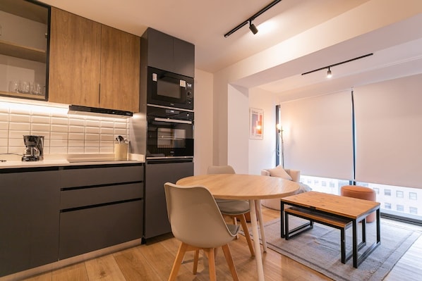 Refugio Urbano: Estudio acogedor en El Golf