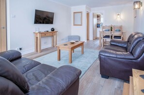 Clover Cottage - 2 Bedroom Cottage - Begelly (21066)