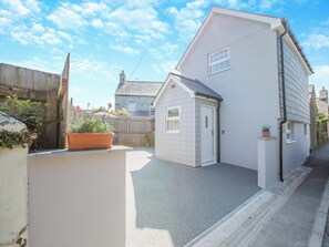 Exterior | Homeleigh Barn, Coads Green, near Callington