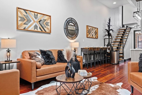 Welcome to this captivating Bushwick Loft, where modern elegance meets Brooklyn’s creative energy.