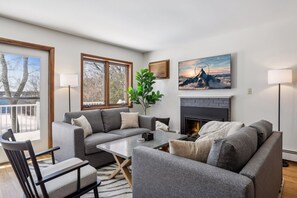 Home Decor, Furniture, Table, Architecture, Building